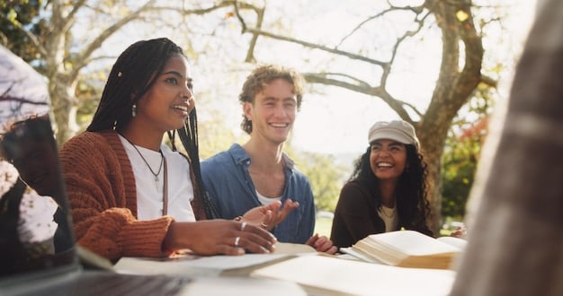Top Scholarship Websites for US Students in 2025: Your Guide